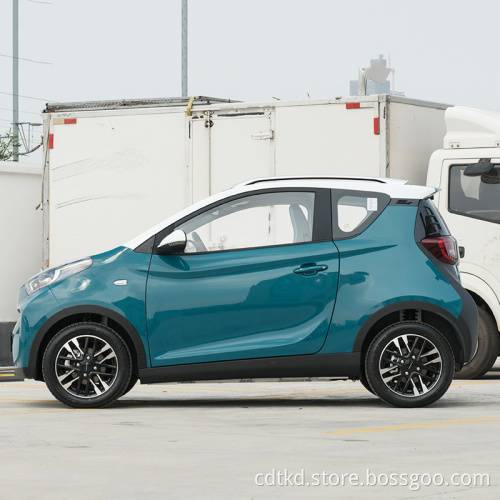2022 China Hot Selling Comfortable 4 Seats mini car chery qq 2022 170KM sundae New electric Cars Automobile mini auto Deposit